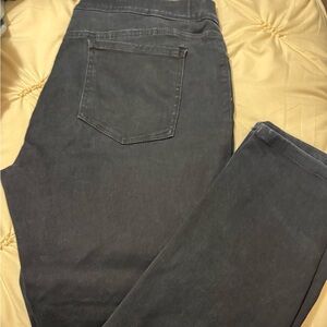 Gloria Vanderbilt Women’s Skinny Jeans in Dark blue